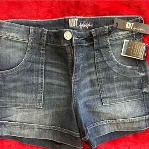 Kut from Kloth. New with tags size 6